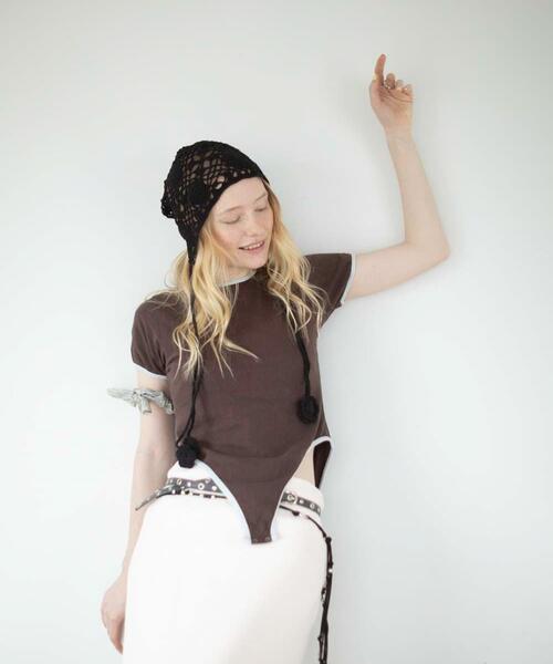 SMELLY(スメリー)の「フラワーデザインボンネット(ニットキャップ/ビーニー・レディース・アイボリー/ブラック・-)」の7枚目の写真