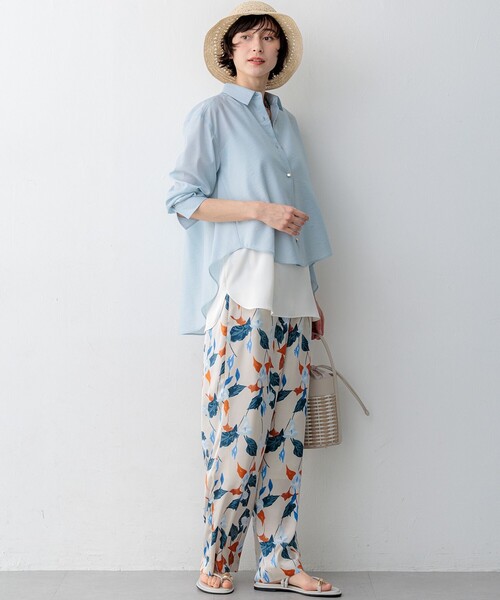 23区 S(ニジュウサンクチイサイサイズ)の「シアータンブラー シャツ(シャツ/ブラウス・レディース・ベージュ系/ダークブラウン系/サックスブルー系/ピンク系/ネイビー系・32)」の6枚目の写真