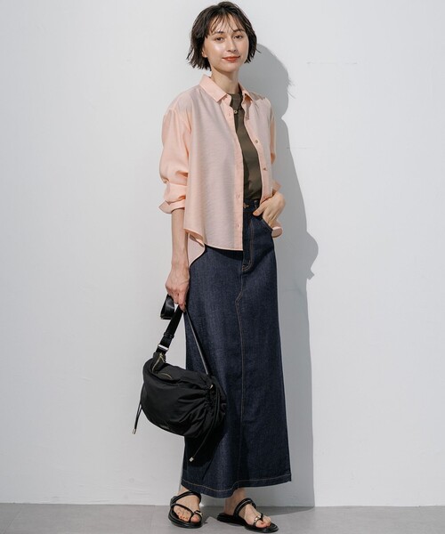 23区 S(ニジュウサンクチイサイサイズ)の「シアータンブラー シャツ(シャツ/ブラウス・レディース・ベージュ系/ダークブラウン系/サックスブルー系/ピンク系/ネイビー系・32)」の13枚目の写真