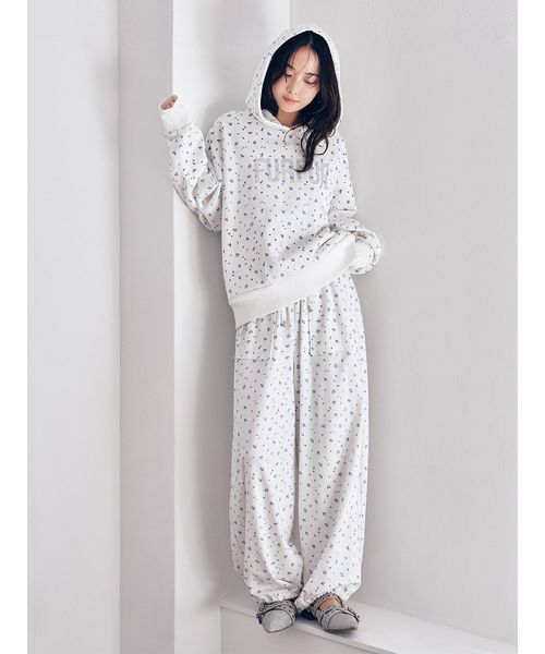 FURFUR（ファーファー）の「【限定カラー】ミニフラワープリントスウェットパンツ（その他パンツ・レディース・ライトグレー/ホワイト/ブラック・0/1）」の9枚目の写真