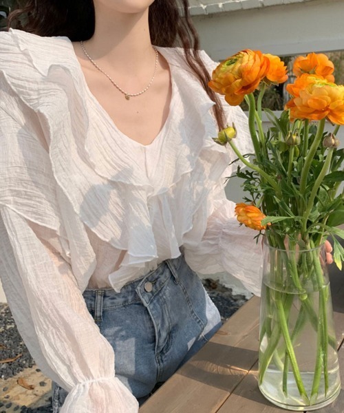 SallyLunn(サリーラン)の「フリルVネックブラウス(シャツ/ブラウス・レディース・ホワイト/ピンク・MEDIUM/LARGE)」の10枚目の写真