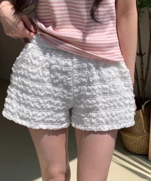 Vipoa(ヴィポア)の「ウエストゴムショートパンツ(その他パンツ・レディース・ホワイト/ブラック・FREE)」の3枚目の写真