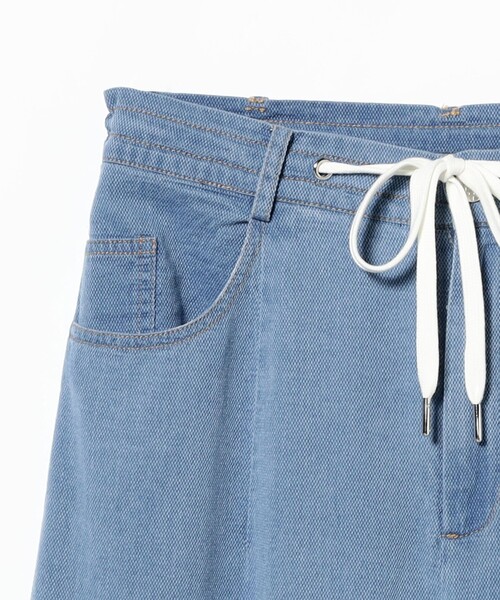 Demi-Luxe BEAMS(デミルクス ビームス)の「BAUM UND PFERDGARTEN / NANNY デニム パンツ(デニムパンツ・レディース・ライトブルー・32/34)」の8枚目の写真