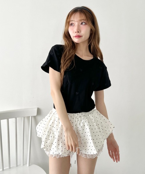 Loueme(ルエム)の「ハート刺繍コンパクトTee(Tシャツ/カットソー・レディース・イエロー/ホワイト/ピンク/ブラック/ライトブルー・FREE)」の12枚目の写真