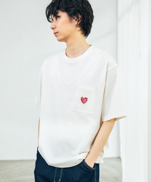 LAKOLE(ラコレ)の「ハートワンポイントポケTEE / 652946(Tシャツ/カットソー・メンズ・ブラック/ホワイト/アクア/ブラウン・LARGE/MEDIUM)」の6枚目の写真