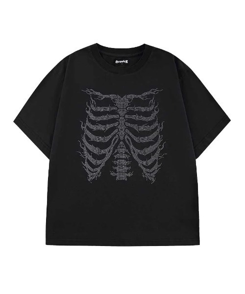 SUPPLIER(サプライヤー)の「A'GEM/9 × .kom 『SUPPLIER/サプライヤー』Rhinestone Fire Bones Tee/ラインストーン ファイヤーボーン Tシャツ(Tシャツ/カットソー・メンズ・カモフラージュ/ブラック・M/L)」の8枚目の写真