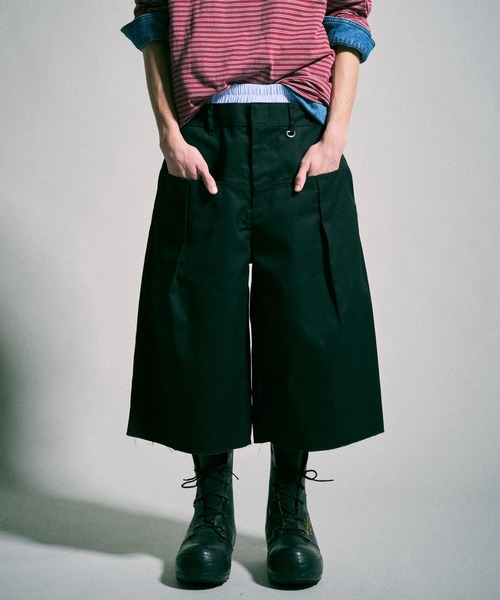 CAMPHOR WOOD(カンファーウッド)の「【 Dickies × CAMPHORWOOD 】LAYERED BOXER CUT-OFF WIDE CHINO SHORTS / 【 Dickies コラボレーション 】ボクサーレイヤードカットオフワイドチノショーツ(チノパンツ・メンズ・グレー/ブラック系・SMALL/MEDIUM/LARGE)」の21枚目の写真