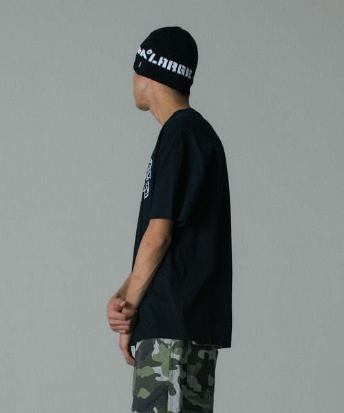 XLARGE(エクストララージ)の「BACKSTREET EYES S/S TEE(Tシャツ/カットソー・メンズ・ブラック/ホワイト/マスタード・XL/L/M/S)」の7枚目の写真