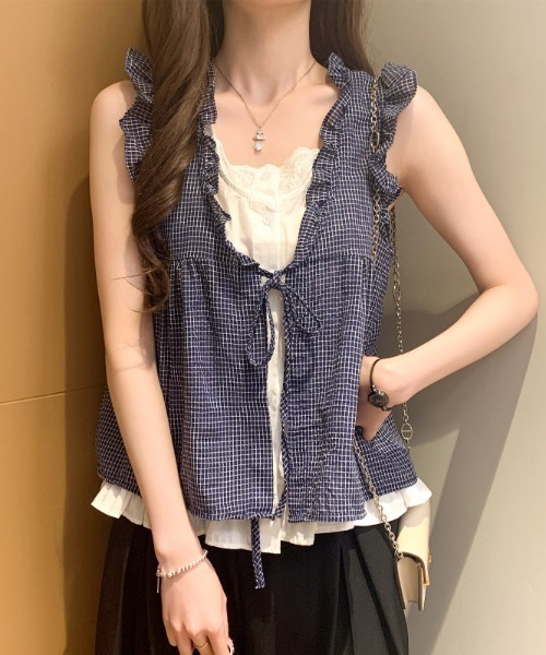 LAC-VERT(ラック・ヴェール)の「レイヤード風フリルトップス(Tシャツ/カットソー・レディース・ネイビー/アイボリー/ブラック・FREE)」の17枚目の写真