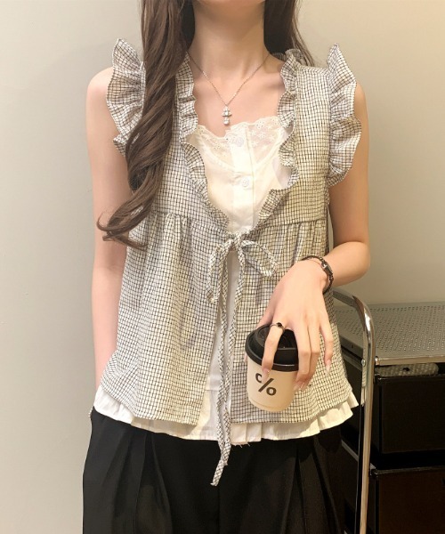LAC-VERT(ラック・ヴェール)の「レイヤード風フリルトップス(Tシャツ/カットソー・レディース・ネイビー/アイボリー/ブラック・FREE)」の11枚目の写真