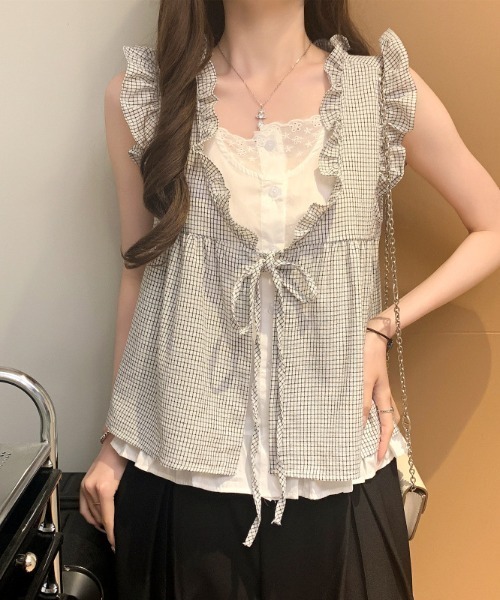 LAC-VERT(ラック・ヴェール)の「レイヤード風フリルトップス(Tシャツ/カットソー・レディース・ネイビー/アイボリー/ブラック・FREE)」の7枚目の写真