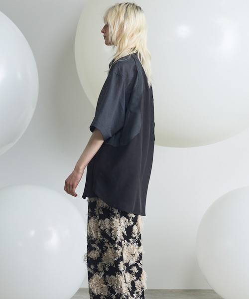 MAISON SPECIAL(メゾンスペシャル)の「《UNISEX》Sheer ZIGZAG Switching Prime-Over Short Sleeve Shirt/シアージグザグ切替プライムオーバーショートスリーブシャツ【MAISON SPECIAL/メゾンスペシャル】(シャツ/ブラウス・メンズ・グレイッシュベージュ/ブラック・2/1/0)」の6枚目の写真