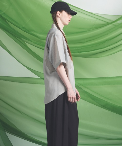 MAISON SPECIAL(メゾンスペシャル)の「《UNISEX》Sheer ZIGZAG Switching Prime-Over Short Sleeve Shirt/シアージグザグ切替プライムオーバーショートスリーブシャツ【MAISON SPECIAL/メゾンスペシャル】(シャツ/ブラウス・メンズ・グレイッシュベージュ/ブラック・2/1/0)」の9枚目の写真
