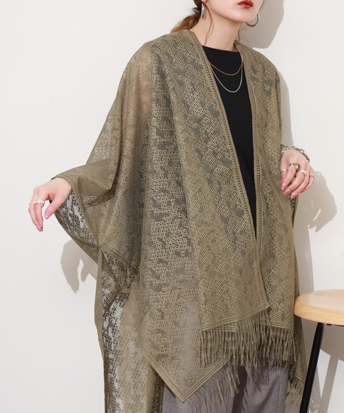 Ree&Mee(リーアンドミー)の「Ree&Mee 総レース 裾フリンジ ストール カーディガン(カーディガン/ボレロ・レディース・カーキ/オフホワイト/ベージュ/ブラック/ブルーグレー・M)」の5枚目の写真