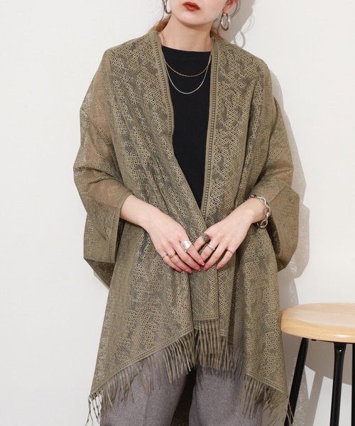 Ree&Mee(リーアンドミー)の「Ree&Mee 総レース 裾フリンジ ストール カーディガン(カーディガン/ボレロ・レディース・カーキ/オフホワイト/ベージュ/ブラック/ブルーグレー・M)」の19枚目の写真