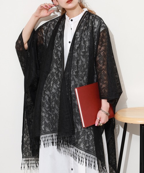 Ree&Mee(リーアンドミー)の「Ree&Mee 総レース 裾フリンジ ストール カーディガン(カーディガン/ボレロ・レディース・カーキ/オフホワイト/ベージュ/ブラック/ブルーグレー・M)」の14枚目の写真