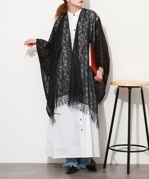 Ree&Mee(リーアンドミー)の「Ree&Mee 総レース 裾フリンジ ストール カーディガン(カーディガン/ボレロ・レディース・カーキ/オフホワイト/ベージュ/ブラック/ブルーグレー・M)」の16枚目の写真