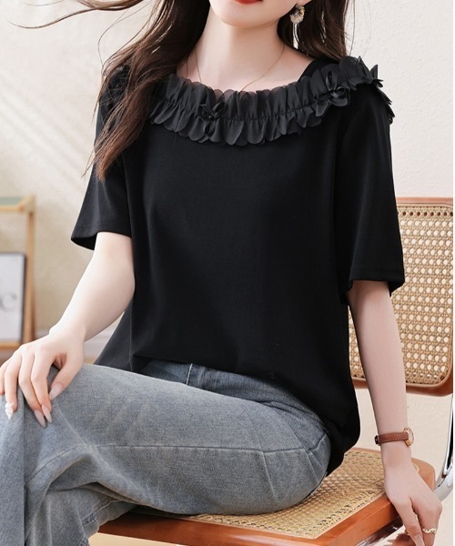 LUCPY(ラクピー)の「フリルオフショルダートップス(その他トップス・レディース・ブラック・XXX-LARGE/XX-LARGE/X-LARGE/LARGE)」の4枚目の写真