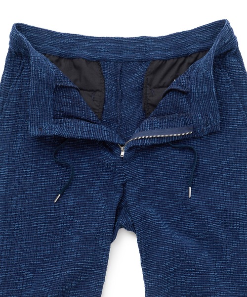 MEN'S BIGI(メンズビギ)の「スラブカールマイヤー イージーショートパンツ(その他パンツ・メンズ・ブラック/ネイビー・02/04/03)」の17枚目の写真