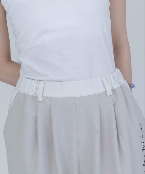 Eimee Law（エイミーロウ）の「刺繍ツータック ワイドパンツ（その他パンツ・レディース・ライトブルー/ブラック/ライトベージュ・MEDIUM）」の19枚目の写真