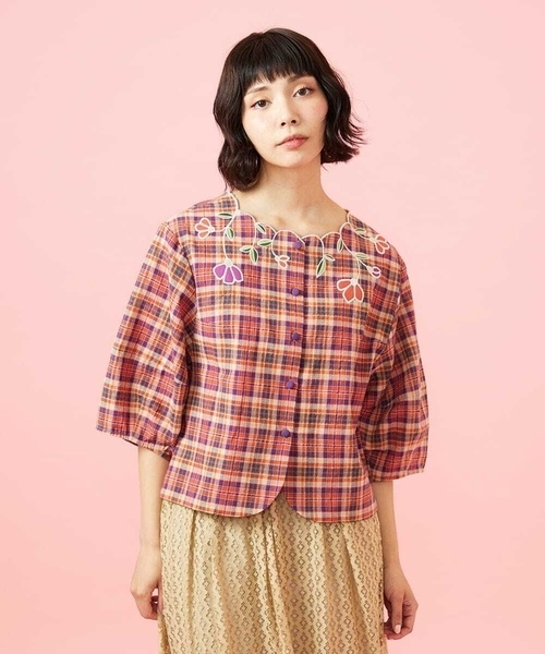 Jocomomola(ホコモモラ)の「Dulcinea チェックフラワースカラップ刺繍ブラウス(シャツ/ブラウス・レディース・グリーン/オレンジ・40)」の21枚目の写真