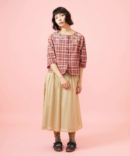 Jocomomola(ホコモモラ)の「Dulcinea チェックフラワースカラップ刺繍ブラウス(シャツ/ブラウス・レディース・グリーン/オレンジ・40)」の19枚目の写真