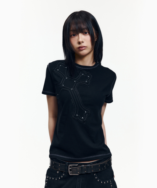 AAKAM(アーカム)の「Big Patch CROS2 Half Top (Black)(Tシャツ/カットソー・レディース・その他・1/2)」の3枚目の写真