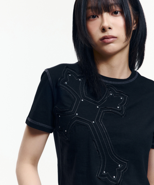 AAKAM(アーカム)の「Big Patch CROS2 Half Top (Black)(Tシャツ/カットソー・レディース・その他・1/2)」の7枚目の写真