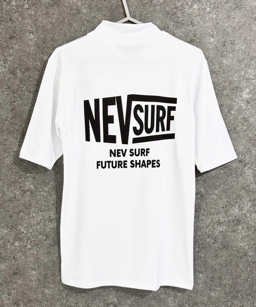 ZI-ON（ジーオン）の「メンズ ラッシュガード 水着 半袖 プリント ロゴ バックプリント ネブサーフ NEV（Tシャツ/カットソー・メンズ・オレンジ/ネイビー/ブラック/チャコールグレー/イエロー/オフホワイト/ロイヤルブルー/ホワイト系その他・L/M/XL）」の2枚目の写真