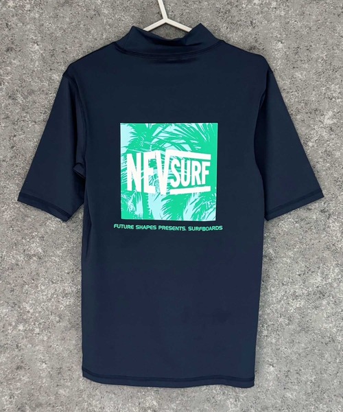 ZI-ON（ジーオン）の「メンズ ラッシュガード 水着 半袖 プリント ロゴ バックプリント ネブサーフ NEV（Tシャツ/カットソー・メンズ・オレンジ/ネイビー/ブラック/チャコールグレー/イエロー/オフホワイト/ロイヤルブルー/ホワイト系その他・L/M/XL）」の11枚目の写真