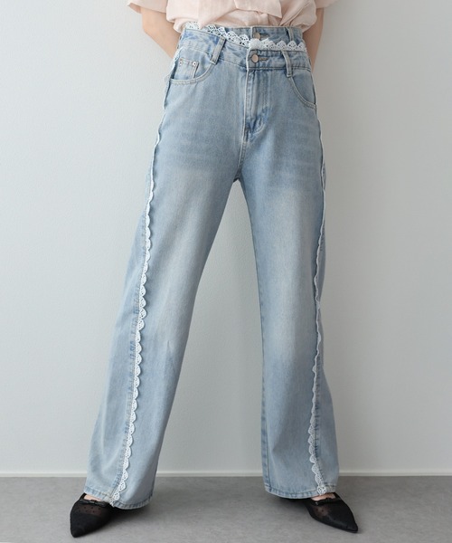 BLUEEAST(ブルーイースト)の「トリムレースデニム(デニムパンツ・レディース・ブルー・LARGE/MEDIUM)」の1枚目の写真