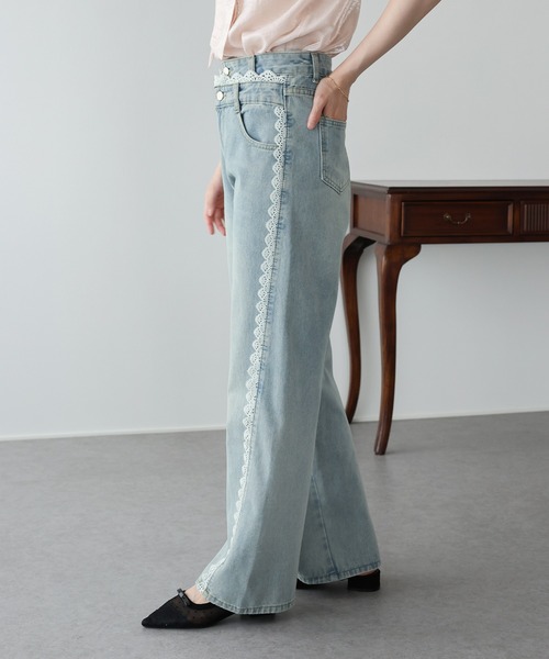 BLUEEAST(ブルーイースト)の「《2サイズ展開》トリムレースデニム(デニムパンツ・レディース・ブルー・LARGE/MEDIUM)」の5枚目の写真