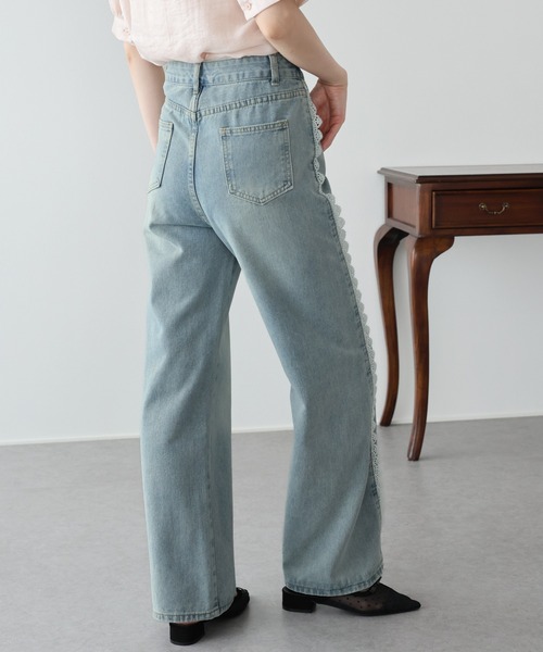 BLUEEAST(ブルーイースト)の「《2サイズ展開》トリムレースデニム(デニムパンツ・レディース・ブルー・LARGE/MEDIUM)」の6枚目の写真