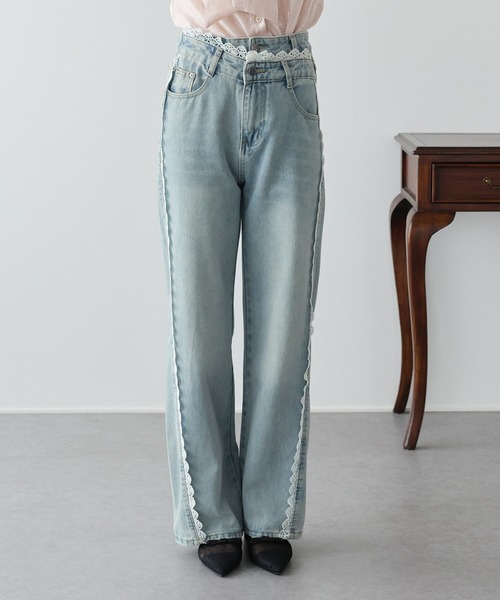 BLUEEAST(ブルーイースト)の「《2サイズ展開》トリムレースデニム(デニムパンツ・レディース・ブルー・LARGE/MEDIUM)」の11枚目の写真
