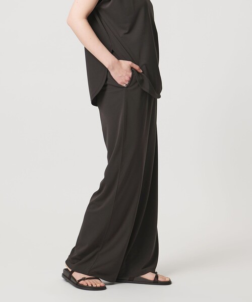 MARW UNITED ARROWS(マルゥ ユナイテッドアローズ)の「<MARW UNITED ARROWS>スムース イージーパンツ UVカット(その他パンツ・レディース・ブラック/ダークグレー・38/36)」の4枚目の写真