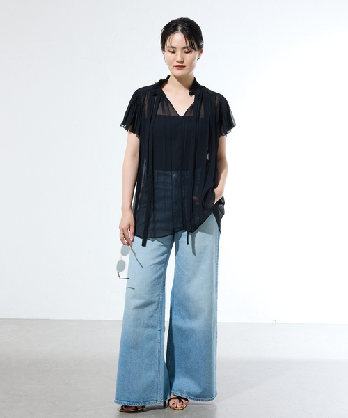 IENA(イエナ)の「《WEB/一部店舗限定》BOUQUET de L’UNE/リュンヌ ブラウス(シャツ/ブラウス・レディース・ブラック・FREE)」の2枚目の写真