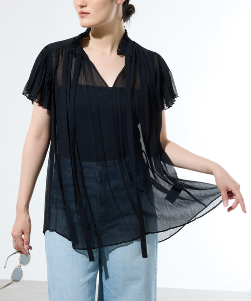 IENA(イエナ)の「《WEB/一部店舗限定》BOUQUET de L’UNE/リュンヌ ブラウス(シャツ/ブラウス・レディース・ブラック・FREE)」の4枚目の写真