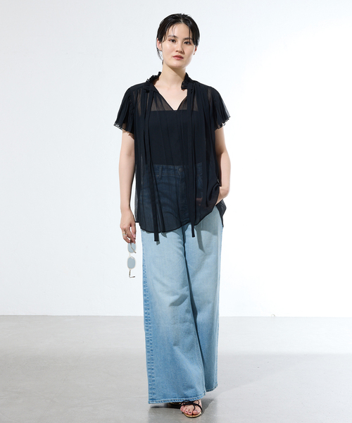 IENA(イエナ)の「《WEB/一部店舗限定》BOUQUET de L’UNE/リュンヌ ブラウス(シャツ/ブラウス・レディース・ブラック・FREE)」の8枚目の写真