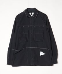 and wander（アンドワンダー）の「T/C alpha shirt jacket（ナイロンジャケット）」