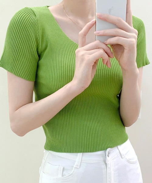 REMUR(レミュール)の「Vネックリブニット(ニット/セーター・レディース・マスタード/ブルー/グリーン/ライトベージュ/モカ・FREE)」の4枚目の写真