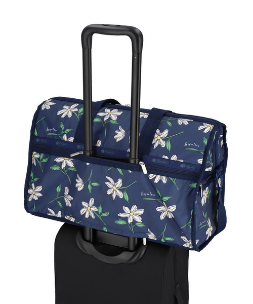 LeSportsac（レスポートサック）の「DELUXE LG WEEKENDER フローラルブルームズネイビー（ボストンバッグ・レディース・ブルー・FREE）」の10枚目の写真