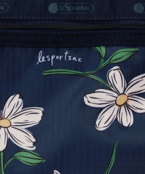 LeSportsac（レスポートサック）の「DELUXE LG WEEKENDER フローラルブルームズネイビー（ボストンバッグ・レディース・ブルー・FREE）」の4枚目の写真