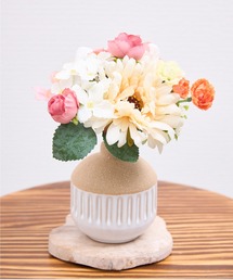 COMMON WARE（コモンウェアー）の「MRW : CT flower porcelain vacse 触媒加工花束 フラワーベースセット（フラワーベース）」