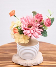 COMMON WARE（コモンウェアー）の「MRW : CT flower porcelain vacse 触媒加工花束 フラワーベースセット（フラワーベース）」