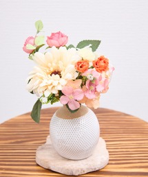 COMMON WARE（コモンウェアー）の「MRW : CT flower porcelain vacse 触媒加工花束 フラワーベースセット（フラワーベース）」
