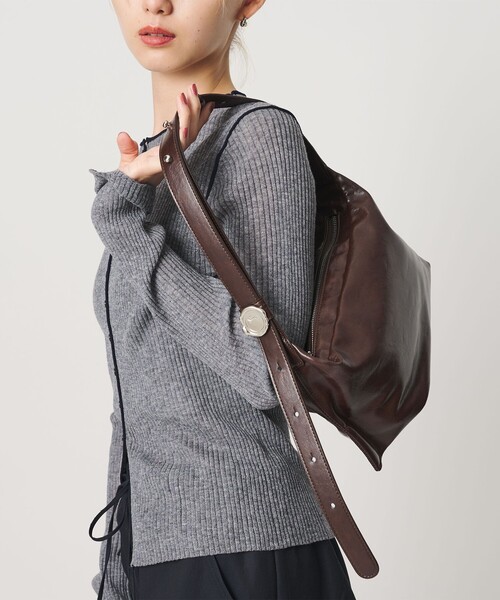 mur(ミュール)の「<mur>NUOVO BAG MINI ショルダーバッグ(ショルダーバッグ・レディース・ブラック/ダークブラウン・FREE)」の22枚目の写真
