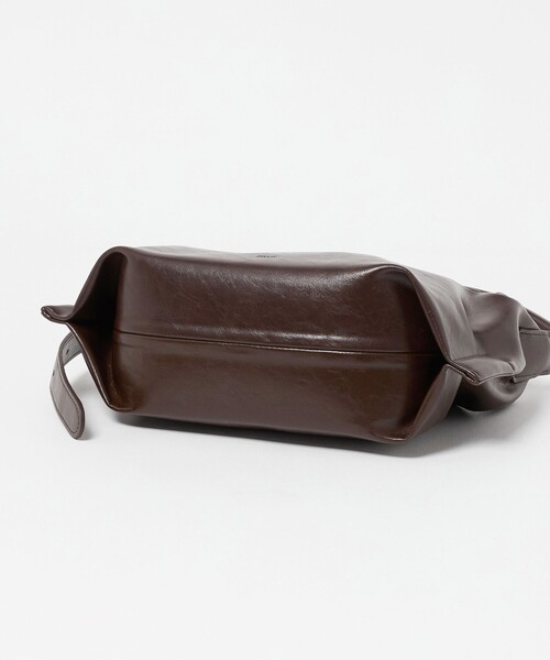 mur(ミュール)の「<mur>NUOVO BAG MINI ショルダーバッグ(ショルダーバッグ・レディース・ブラック/ダークブラウン・FREE)」の9枚目の写真
