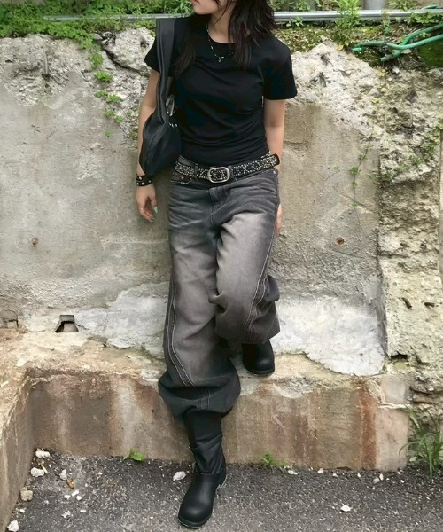 Chikashitsu +（チカシツプラス）の「【Chikashitsu +】Three-dimensional denim pants / 【チカシツプラス】スリーディメンショナルデニムパンツ（デニムパンツ・メンズ・ブラック・M/S）」の2枚目の写真