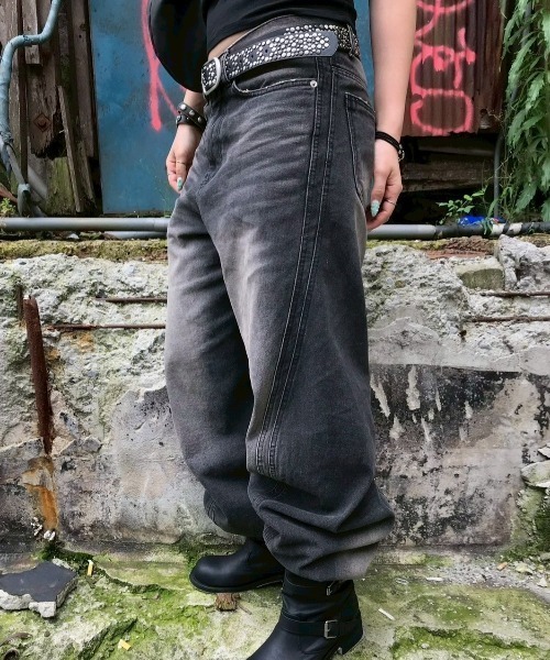 Chikashitsu +（チカシツプラス）の「【Chikashitsu +】Three-dimensional denim pants / 【チカシツプラス】スリーディメンショナルデニムパンツ（デニムパンツ・メンズ・ブラック・M/S）」の20枚目の写真