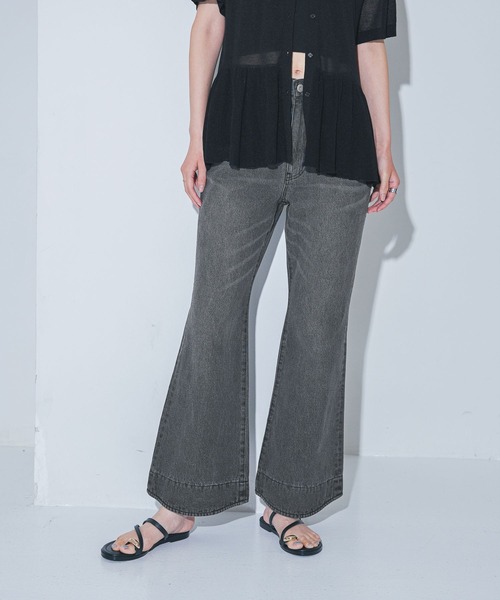 LAKOLE（ラコレ）の「フレアデニムパンツ / 1017697（デニムパンツ・レディース・ブラック/インディゴブルー・LARGE/MEDIUM）」の13枚目の写真